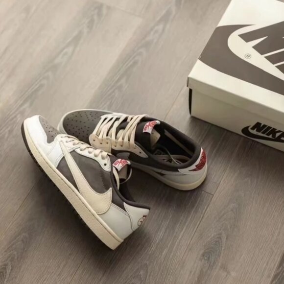 Jordan 1 low Nike travis scott x fragment sneakers main image 4